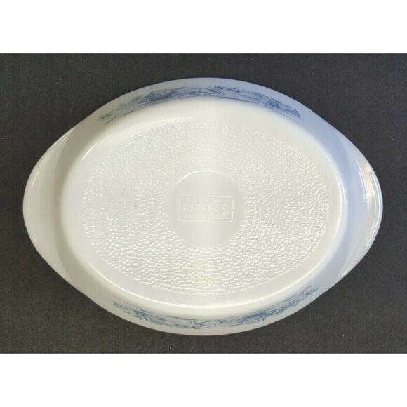 Glasbake Currier & Ives Sleigh Ride Divided Dish Bowl Server J-2352 Blue White - Picture 4 of 5